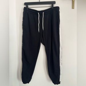 Old Navy Black Jogger Pants. Size large